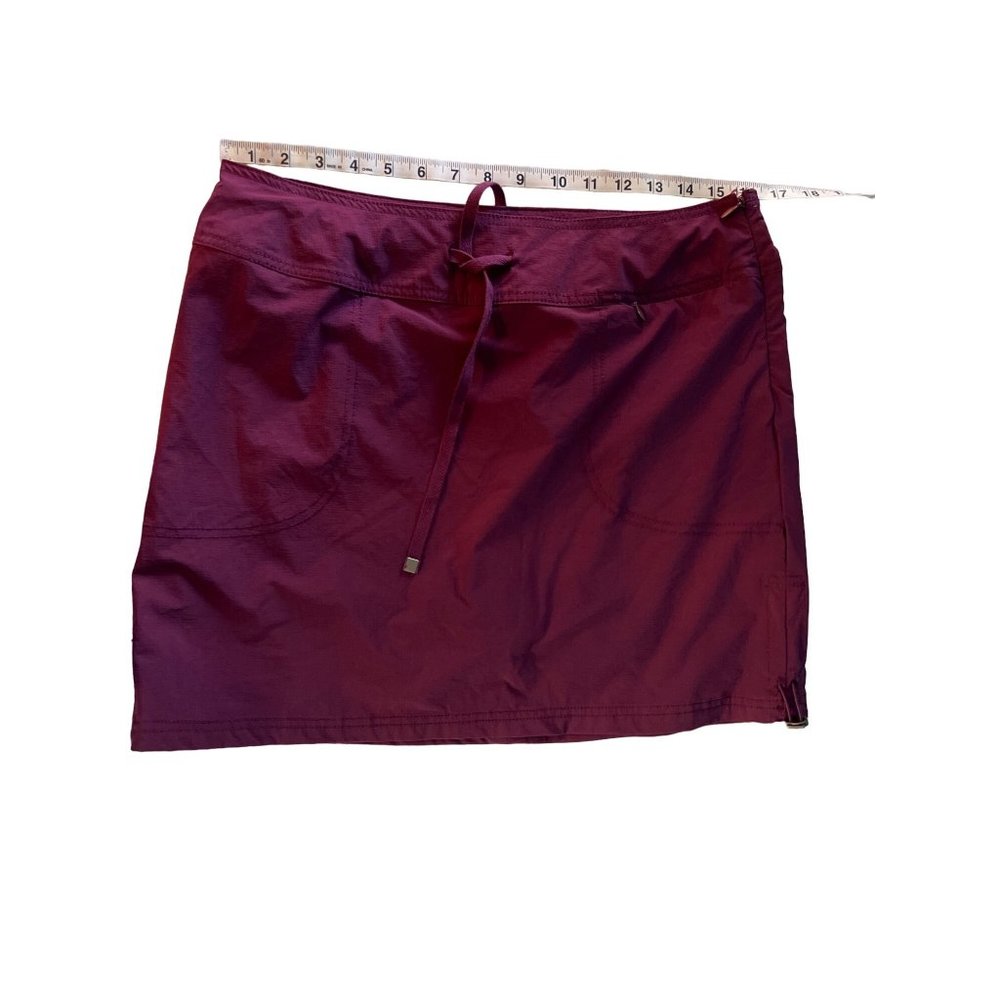 Green Tea burgundy skirt/short size Large